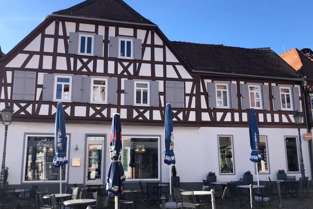 Platzhirsch Seligenstadt - Im Herzen der Altstadt Exterior foto